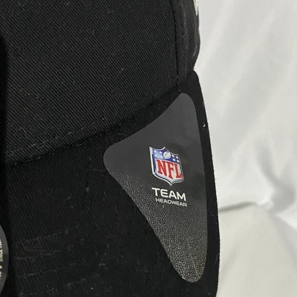 Atlanta Falcons football team, Inaugural Game Mercedes-Benz Stadium September 17 - Picture 4 of 11